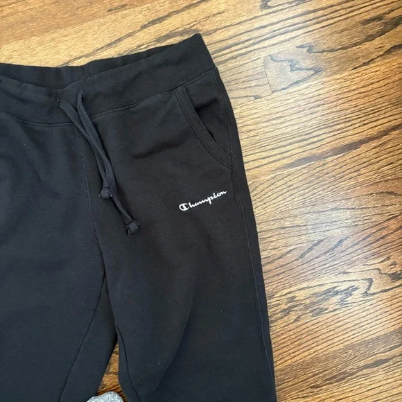Champion Women Black Jogger Pants Size Medium - Picture 2 of 5